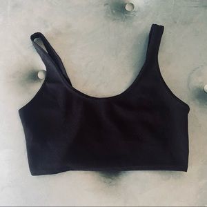 Boohoo black cropped bra